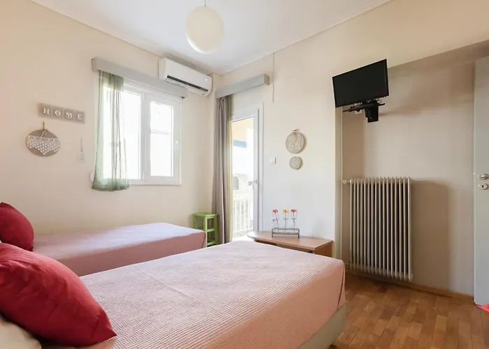 Heart Of Koukaki Flat, Near Acropolis & Filopappou